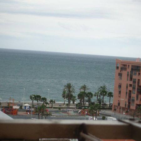 Paseo Maritimo De Poniente Apartment Малага Екстериор снимка