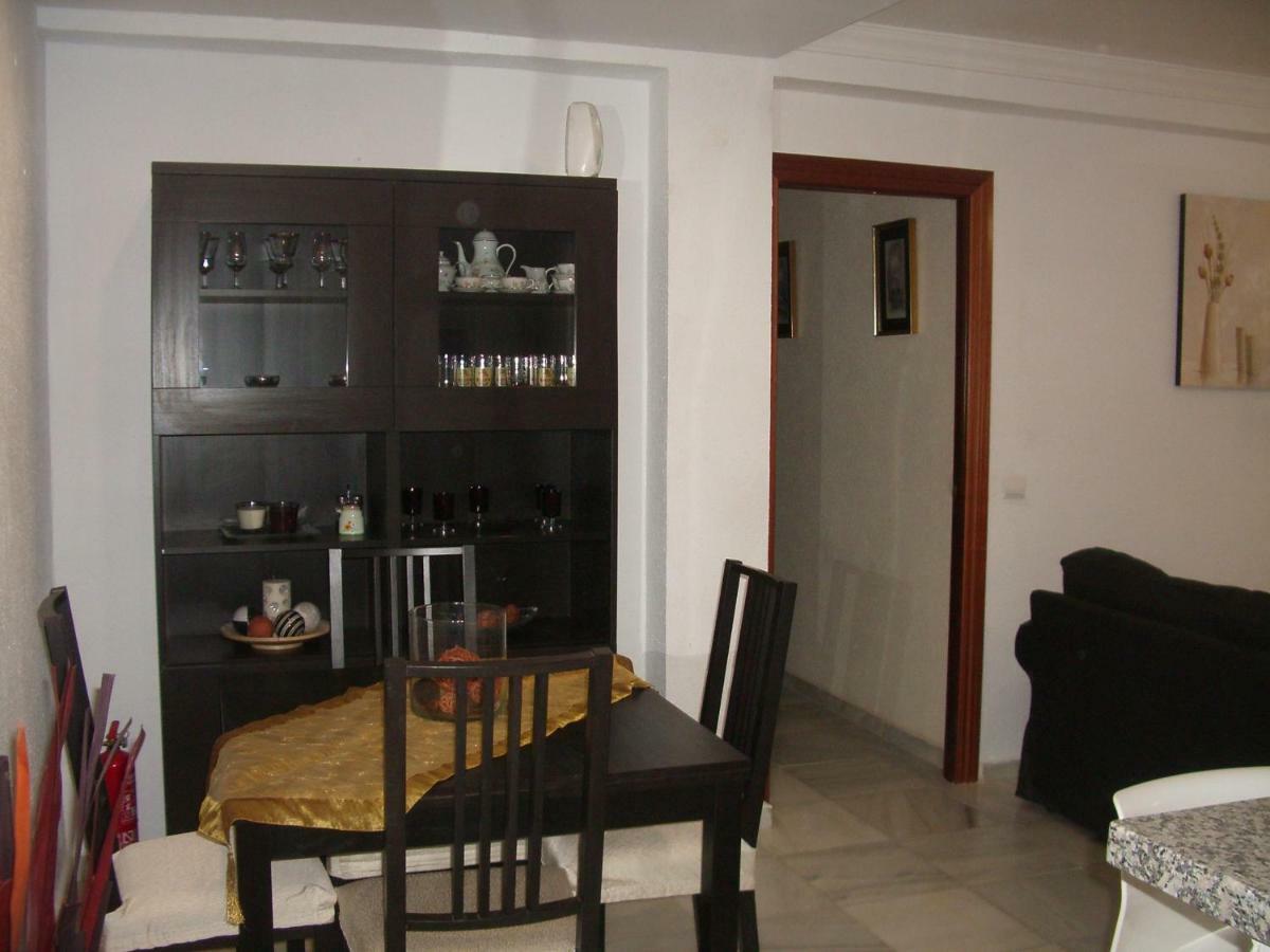 Paseo Maritimo De Poniente Apartment Малага Екстериор снимка